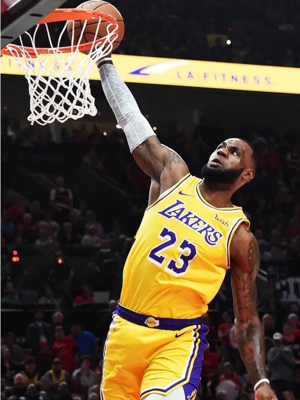 LeBron James Lakers Nike Authentic Jersey Gold #23 Size 48 - Picture 9 of 13